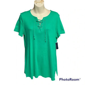 Karen Scott small vibrant green top NWT tasseled detailing at the neckline